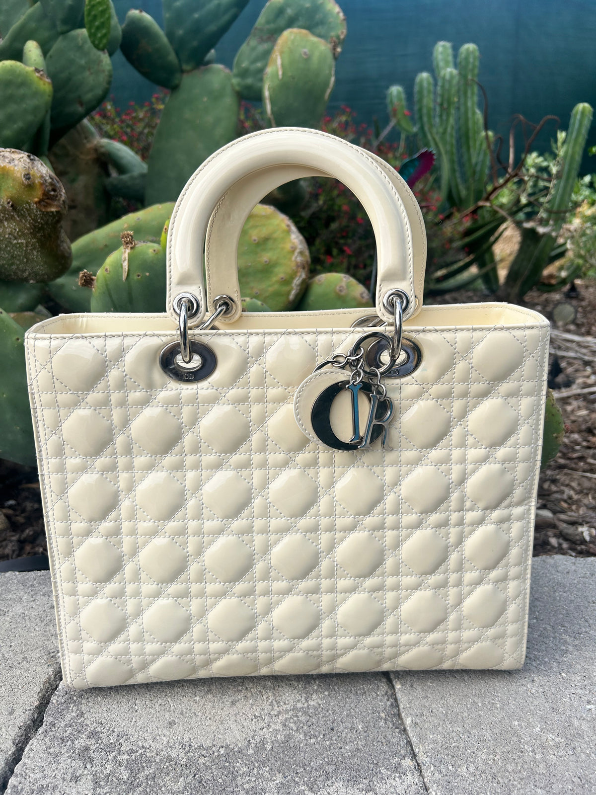 Dior - Lady Dior tote